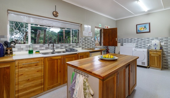 Kariega Volunteer Accommodation House Kitchen_1730182029201